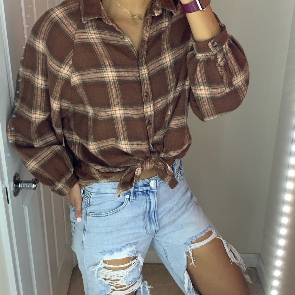 SOLD AE Plaid Button Up Shirt - Picture 3 of 7